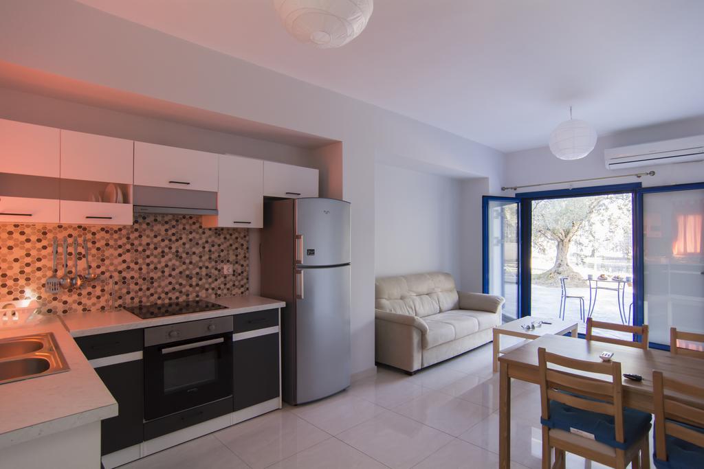 Apartamento Amalfi Complex Kato Almirí Exterior foto